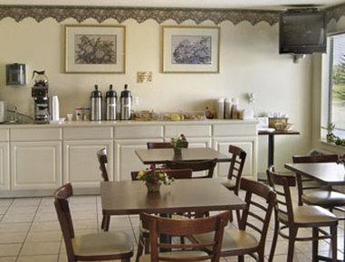 Howard Johnson By Wyndham Iowa La Esterno foto